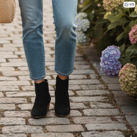 Isabel Marant Suede Dicker Boots - Picture 4 of 7